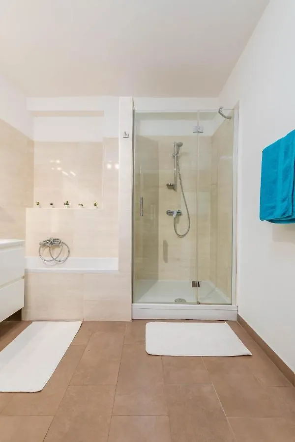 Apartment Melanie Pula 0*,  Croacia