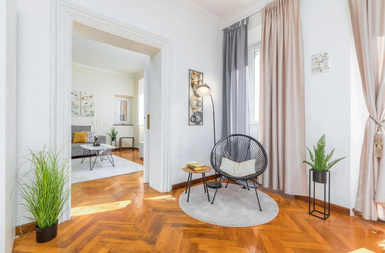 Apartment Melanie Pula